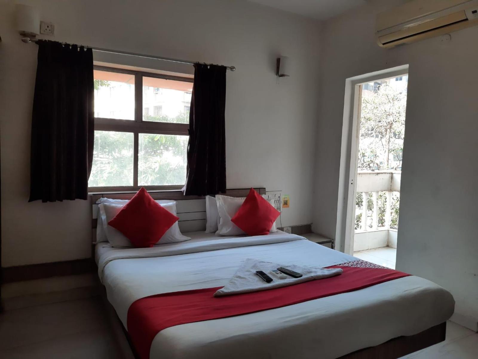 Hotel Saikripa Imperial Daman Exterior photo